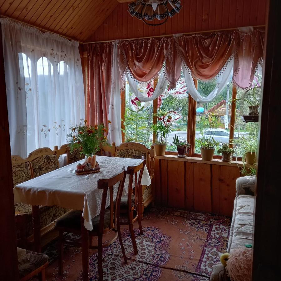 Лаванда Yaremche Exterior photo
